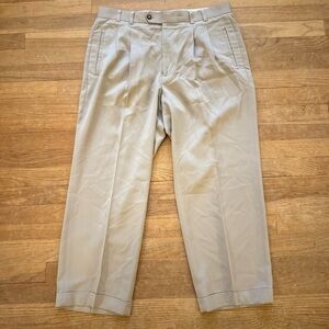 Cutter & Buck 10 pleated front cuffed khakis dress pants size 34 x 26
 b2
